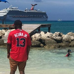 Meet your Posher, Aaron